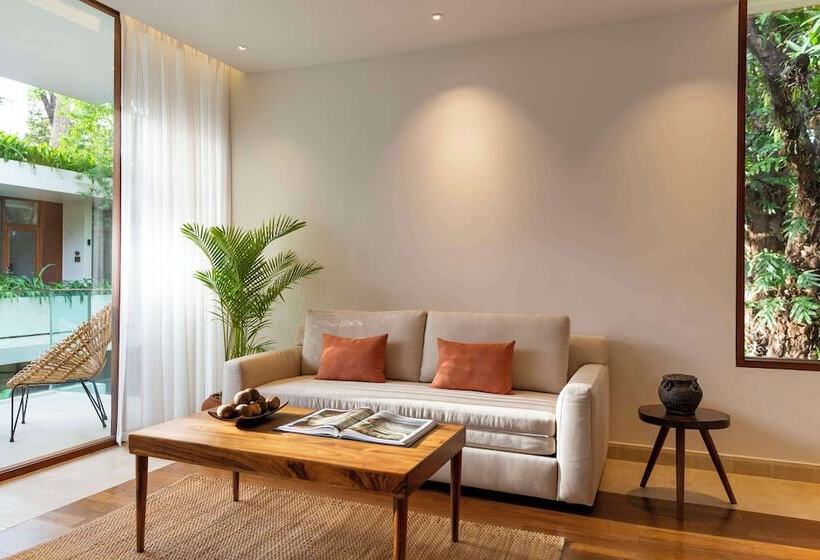 جناح, Fcc Angkor By Avani