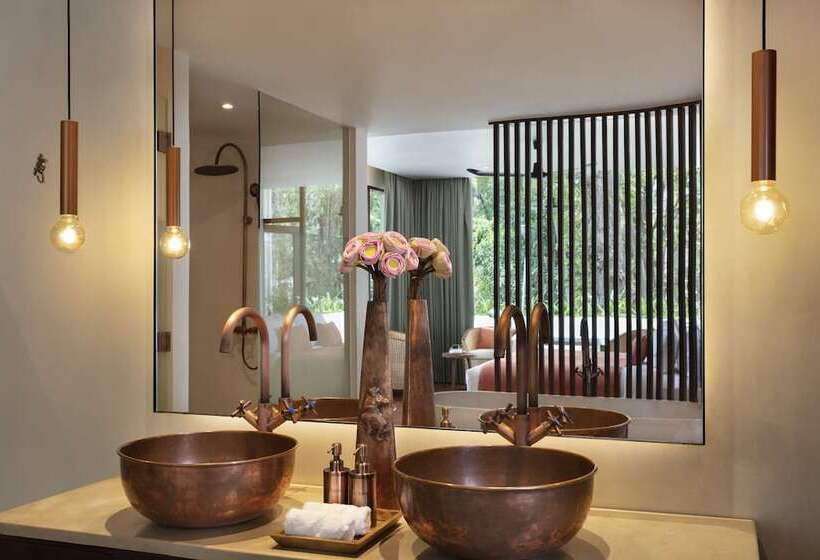 جناح عائلي, Fcc Angkor By Avani