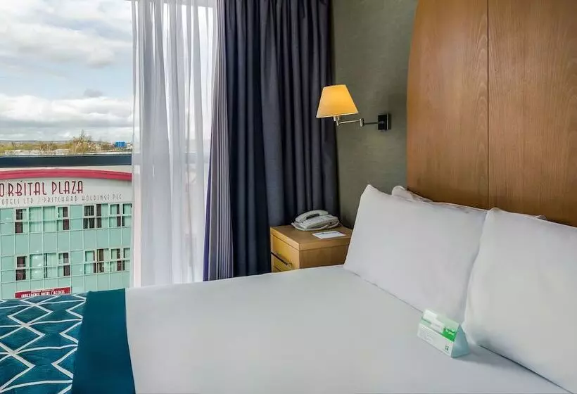 ダブルベッドスタンダードルーム, Holiday Inn Birmingham North   Cannock, An Ihg