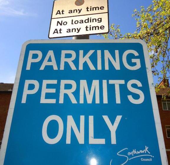 Четырехместный Номер Стандарт, Hour Glass