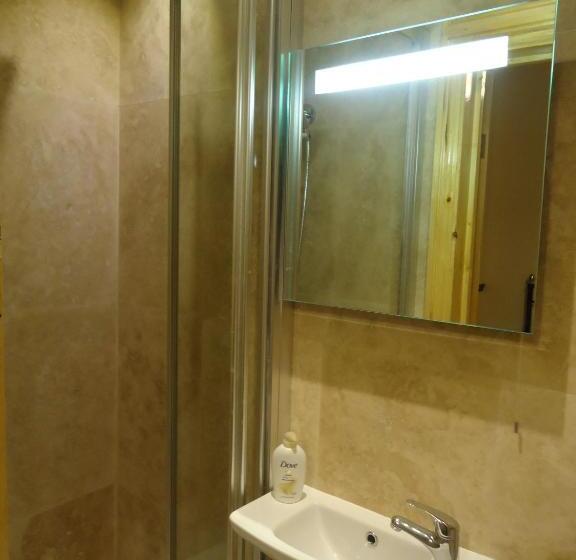 Четырехместный Номер Стандарт, Hour Glass