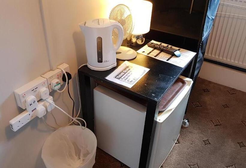 Номер Стандарт Индивидуальный Совместная Ванная, Hour Glass