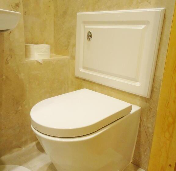 Номер Стандарт, Hour Glass