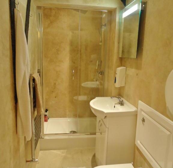 Номер Стандарт, Hour Glass