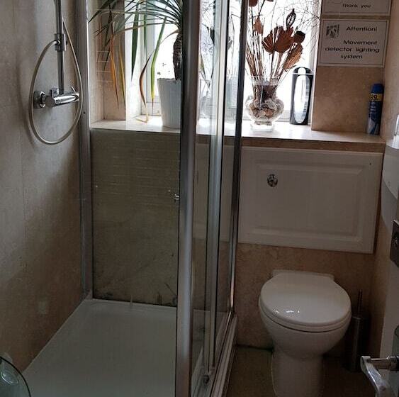 Номер Стандарт Совместная Ванная, Hour Glass