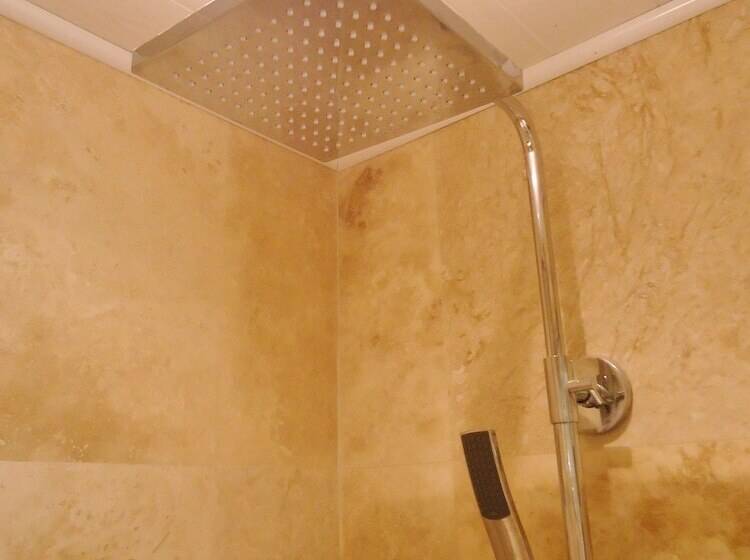 Номер Стандарт Трехместный, Hour Glass