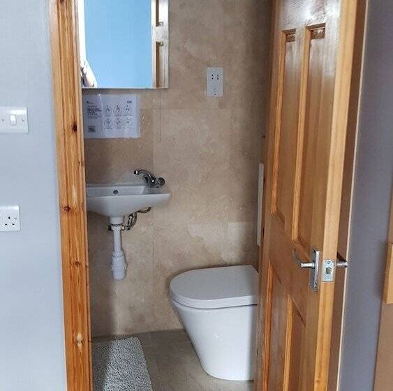 Номер Стандарт Трехместный, Hour Glass