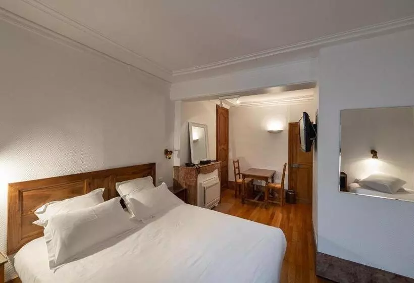 Superior Kolmen Hengen Huone, Hôtel Des Tonneliers