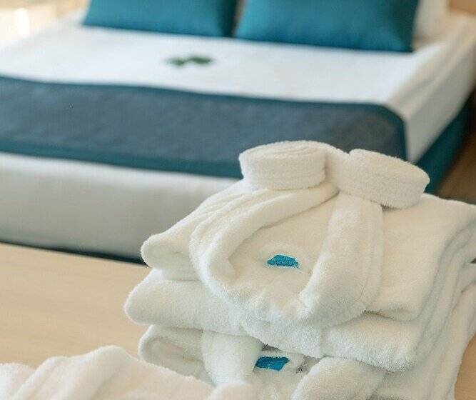 Номер Стандарт Вид на Бассейн, La Blanche Resort & Spa