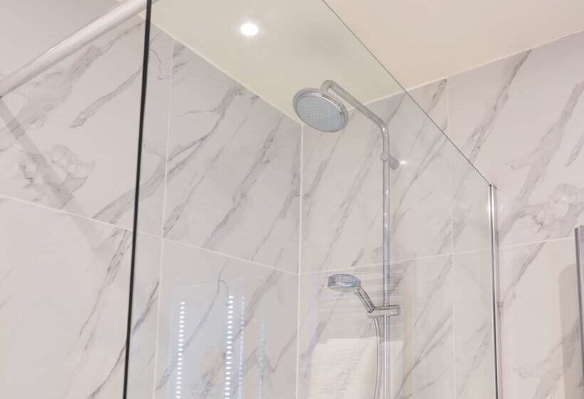 Номер Стандарт, Mercure Newbury West Grange