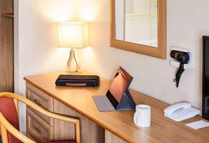 スタンダードルーム, Mercure Newbury West Grange