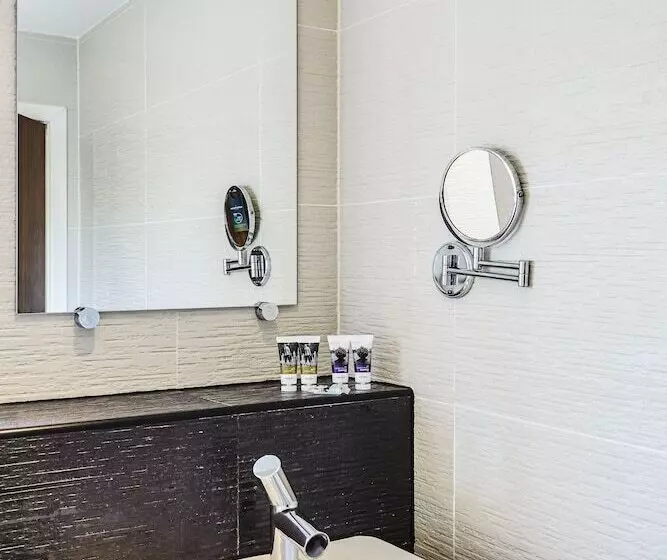 スーペリアールーム, Mercure Newbury West Grange