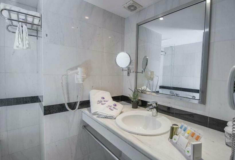 高级大房间, Polis Grand