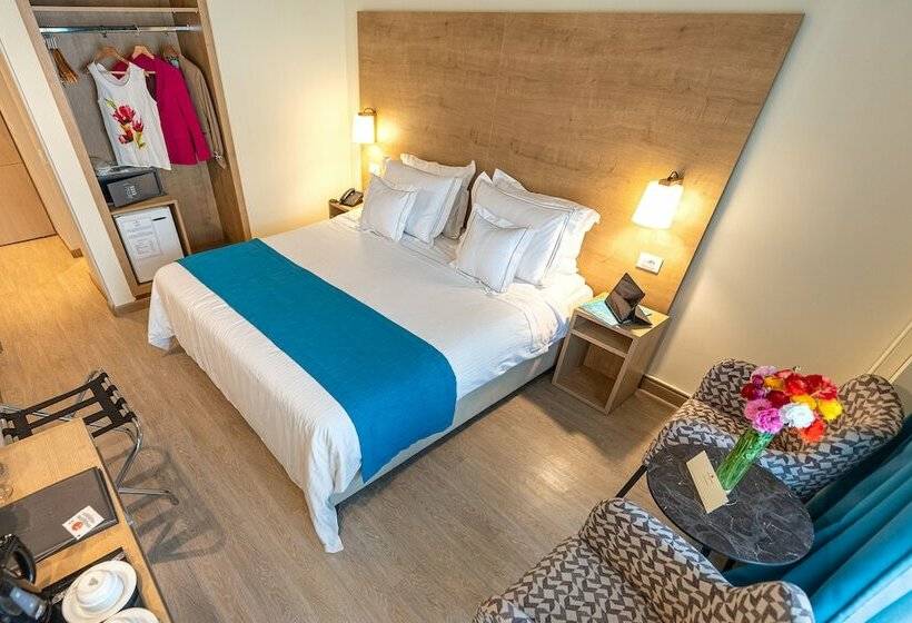 高级大房间, Polis Grand