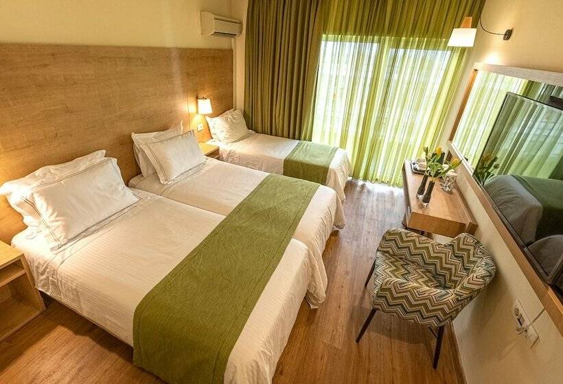 高级大房间, Polis Grand