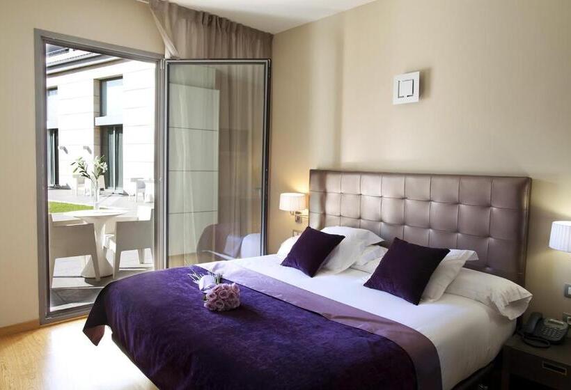 スタンダードルーム, Qgat Restaurant Events &