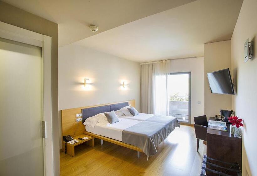 スタンダードルーム, Qgat Restaurant Events &