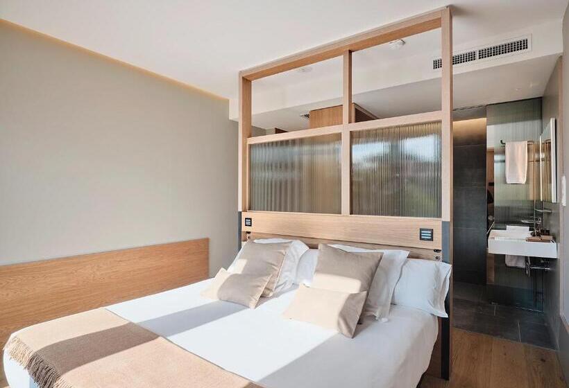 テラス付スーペリアルーム, Qgat Restaurant Events &