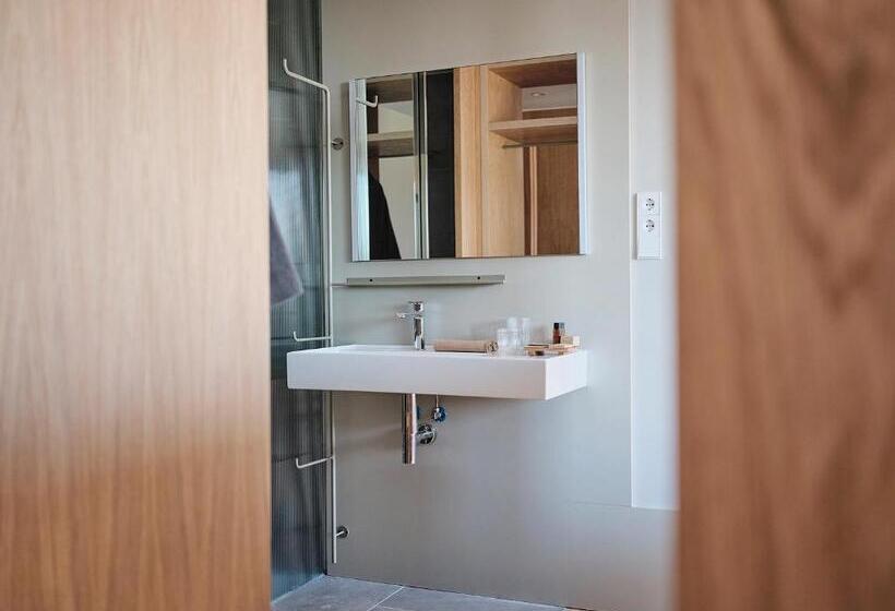 テラス付スーペリアルーム, Qgat Restaurant Events &