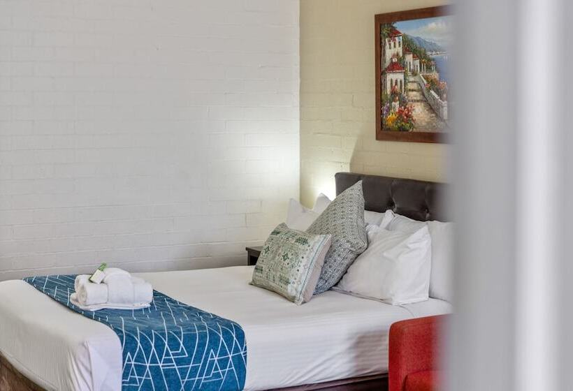 带特大床的高级间, Sanctuary Resort Motor Inn