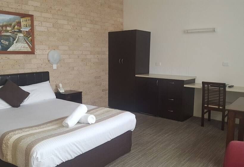 带特大床的高级间, Sanctuary Resort Motor Inn