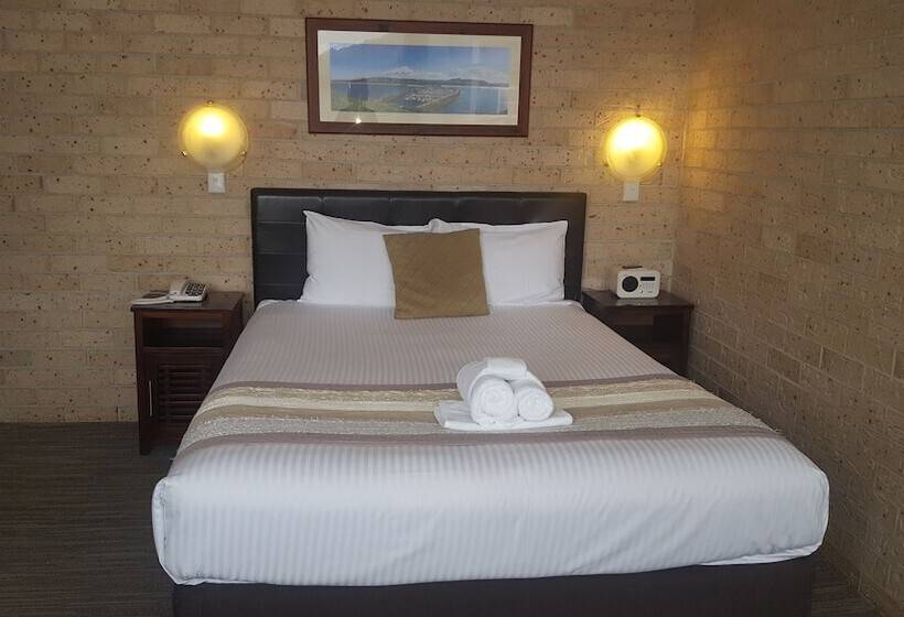 带特大床的高级间, Sanctuary Resort Motor Inn