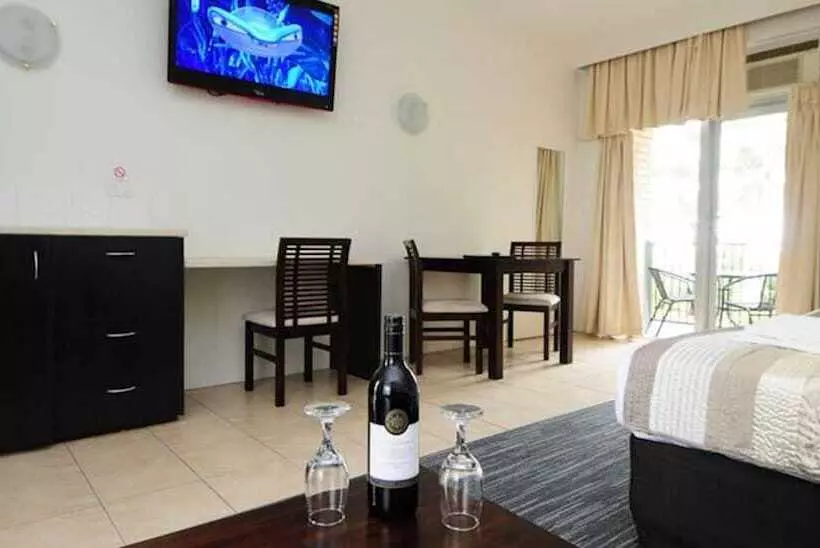 اتاق اجرایی, Sanctuary Resort Motor Inn