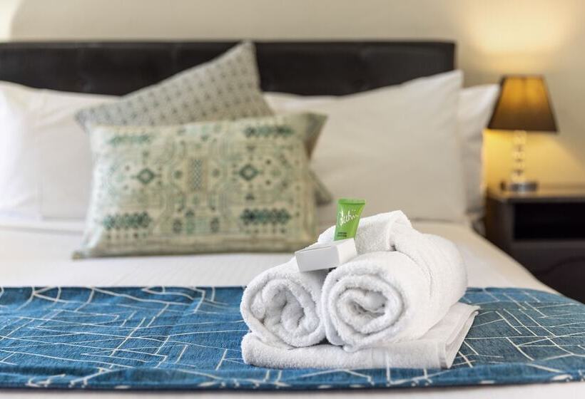 디럭스 룸, Sanctuary Resort Motor Inn