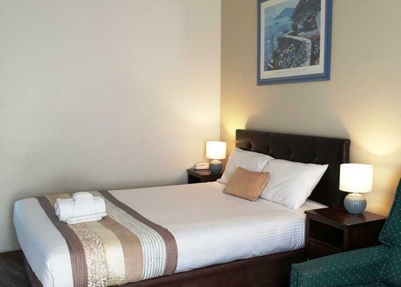 디럭스 룸, Sanctuary Resort Motor Inn