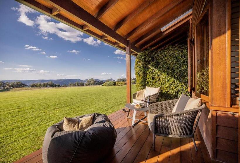 Люкс, Spicers Peak Lodge