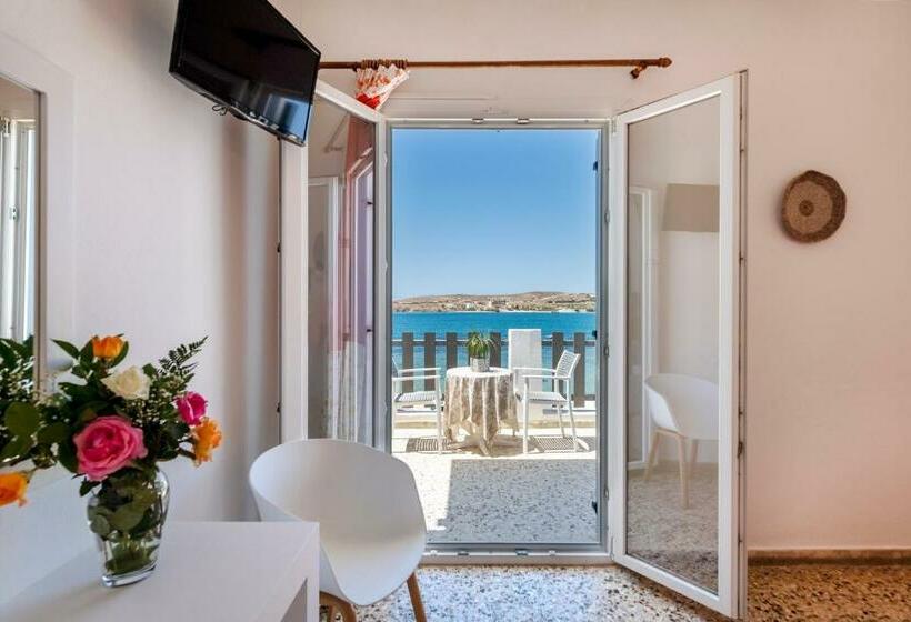 غرفة قياسية مطلّة علي البحر مزوَّدة بشُرفة, Stella