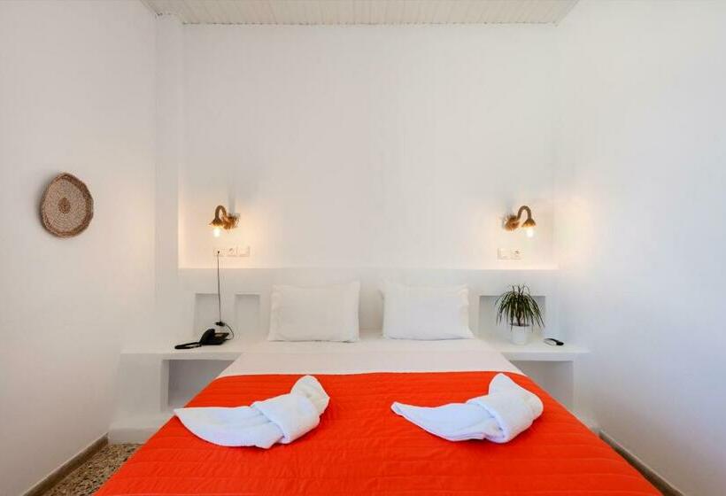 غرفة قياسية مطلّة علي البحر مزوَّدة بشُرفة, Stella