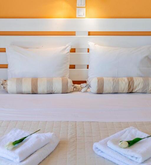 غرفة قياسية مطلّة علي البحر مزوَّدة بشُرفة, Stella