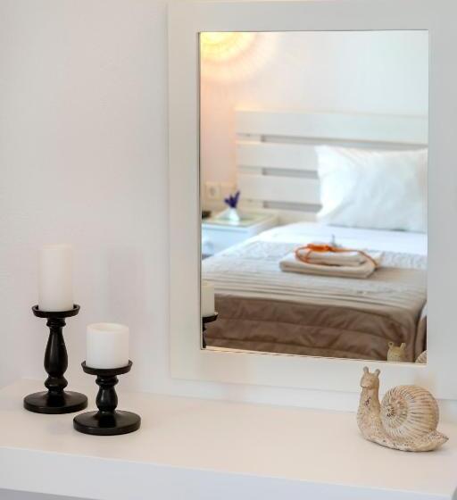 غرفة قياسية بالطابق الأرضى, Stella