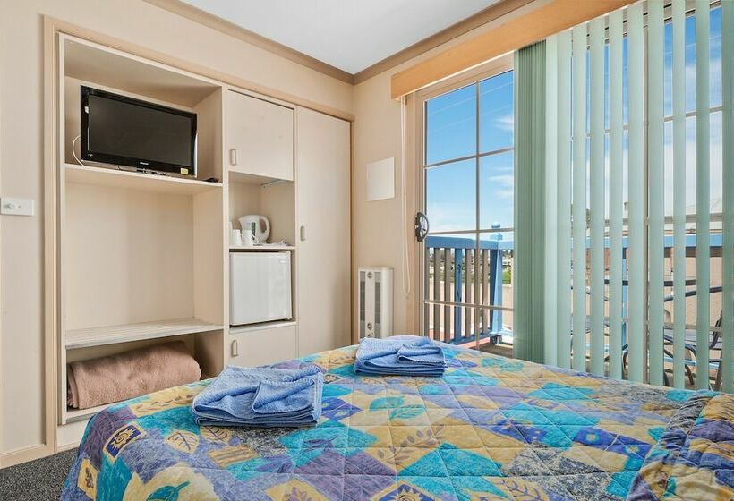 ダブルベッドのスタンダードスタジオ, Amos House Motel