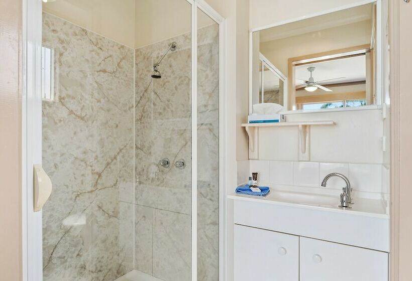 ダブルベッドのスタンダードスタジオ, Amos House Motel