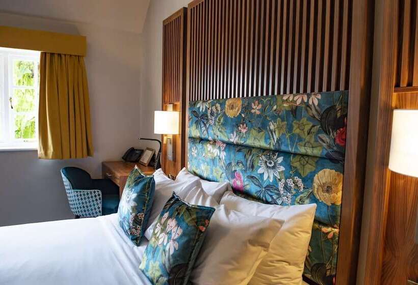 חדר קלאסי, The Haycock Manor