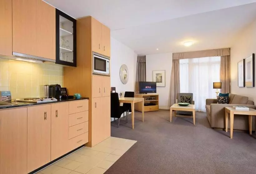 1 Bedroom Apartment, Treasury On Collins
