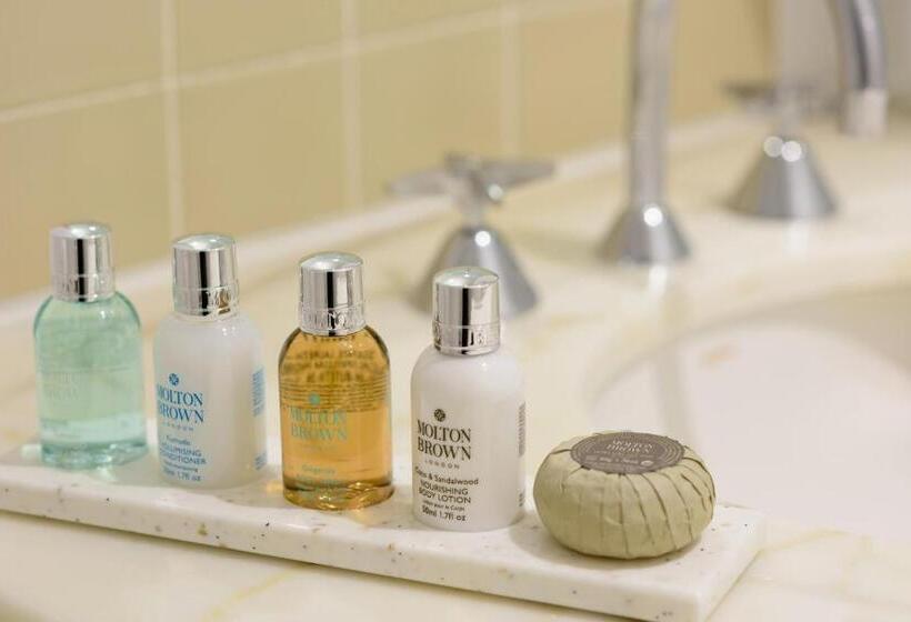 Suite King Bed, Treasury On Collins