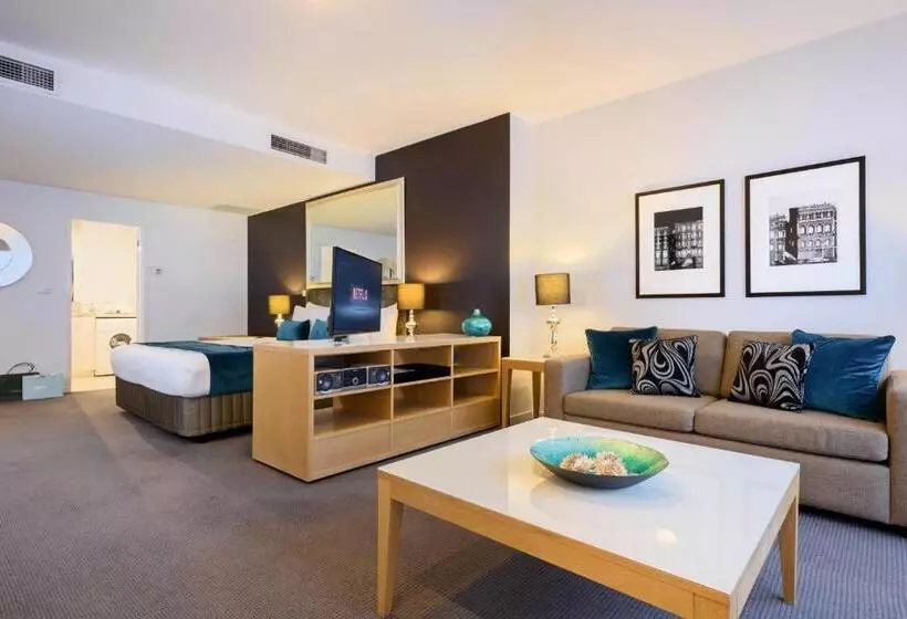 Suite, Treasury On Collins