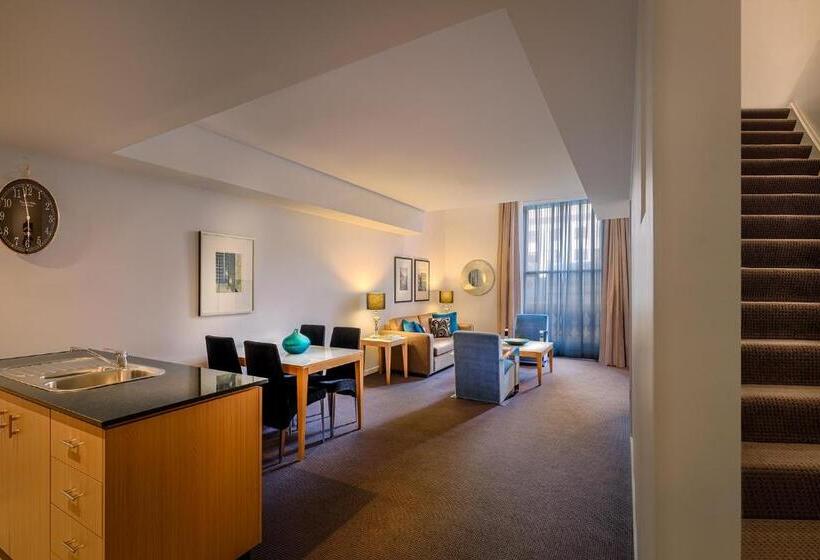 Standard Room King Size Bed, Treasury On Collins