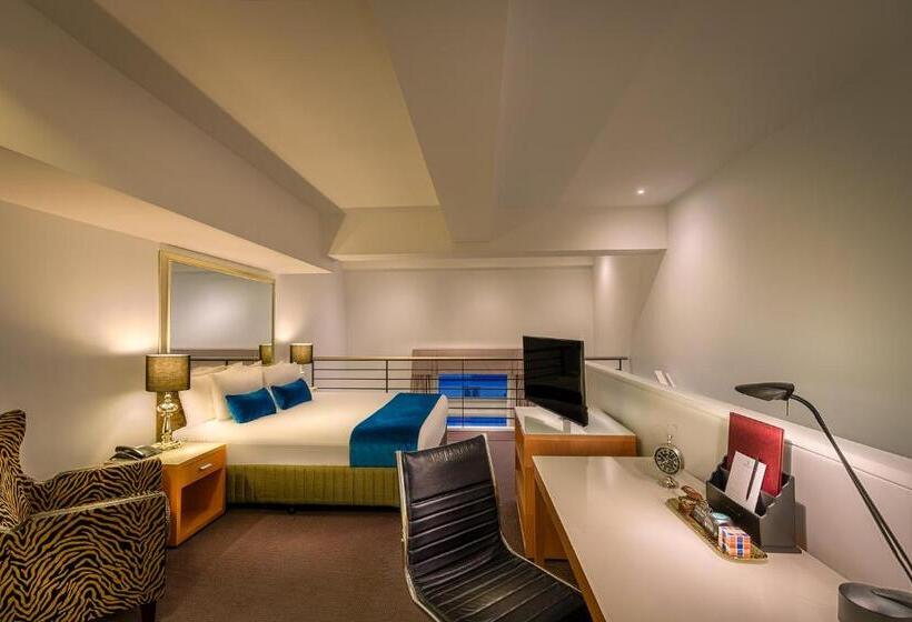 Standard Room King Size Bed, Treasury On Collins