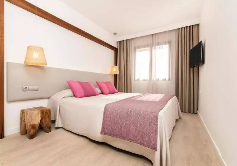استودیوی استاندارد, Insotel Club Tarida Playa