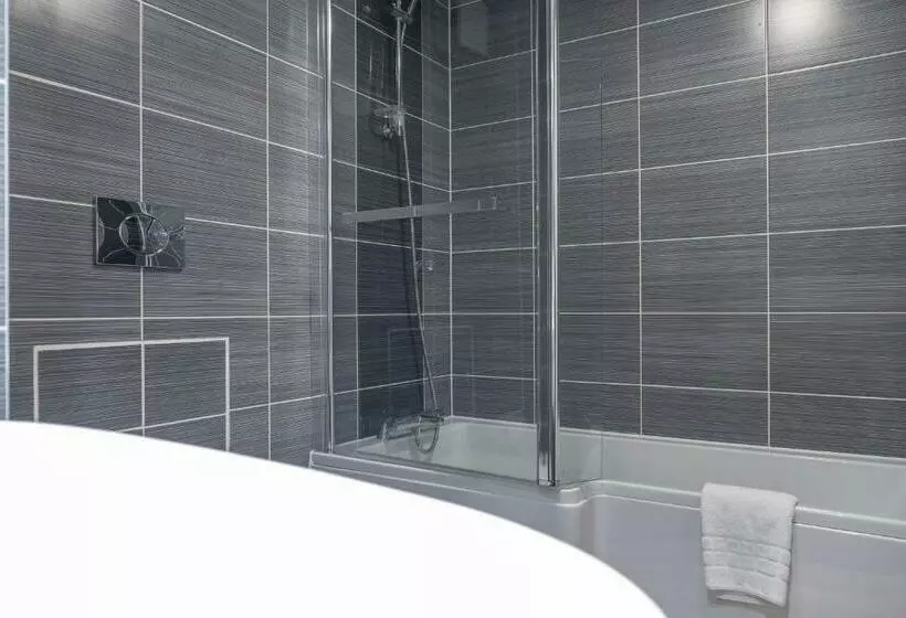 エクゼクティブルーム, Burleigh Court Hotel And Leisure