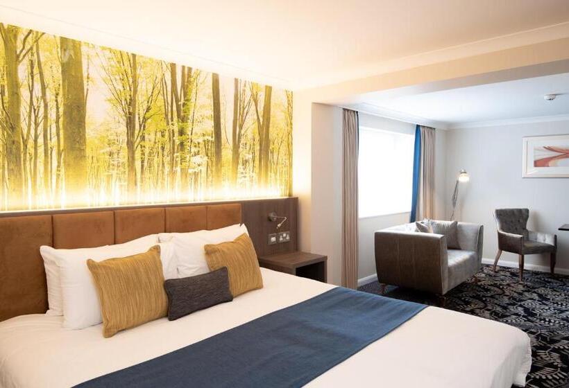سوییت, Burleigh Court Hotel And Leisure