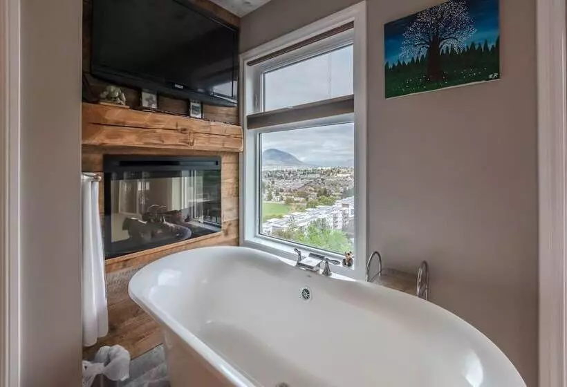 スイート, Above The Beach Guest Suites