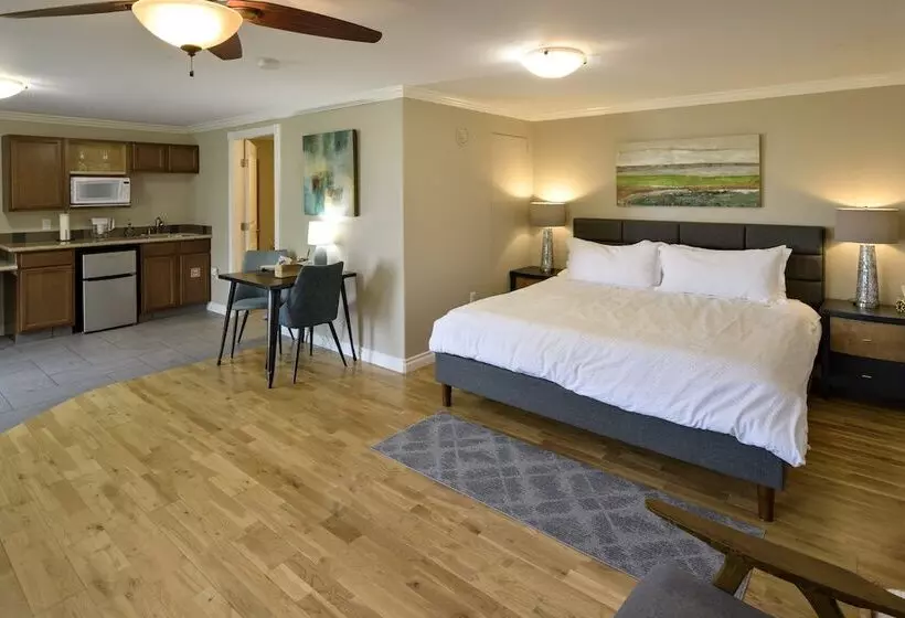ハイドロマッサージバス付きスイート, Above The Beach Guest Suites