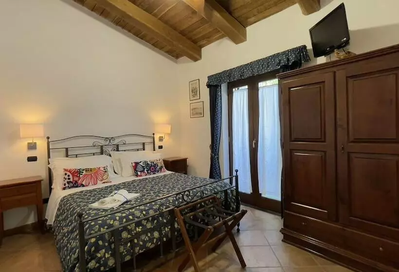 ダブルベッドのクラシックルーム, Agriturismo La Casa Del Ghiro