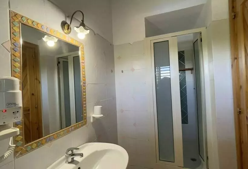ダブルベッドのクラシックルーム, Agriturismo La Casa Del Ghiro