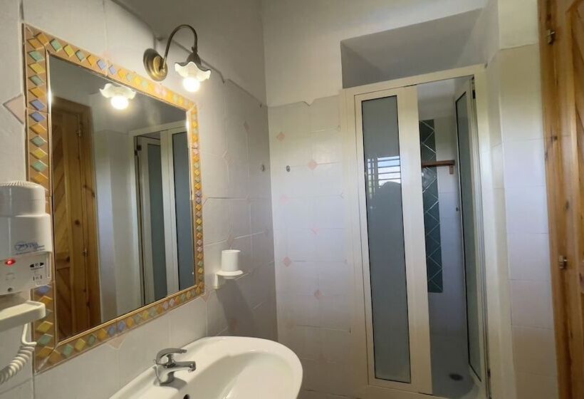 חדר קלאסי מיטה זוגית, Agriturismo La Casa Del Ghiro